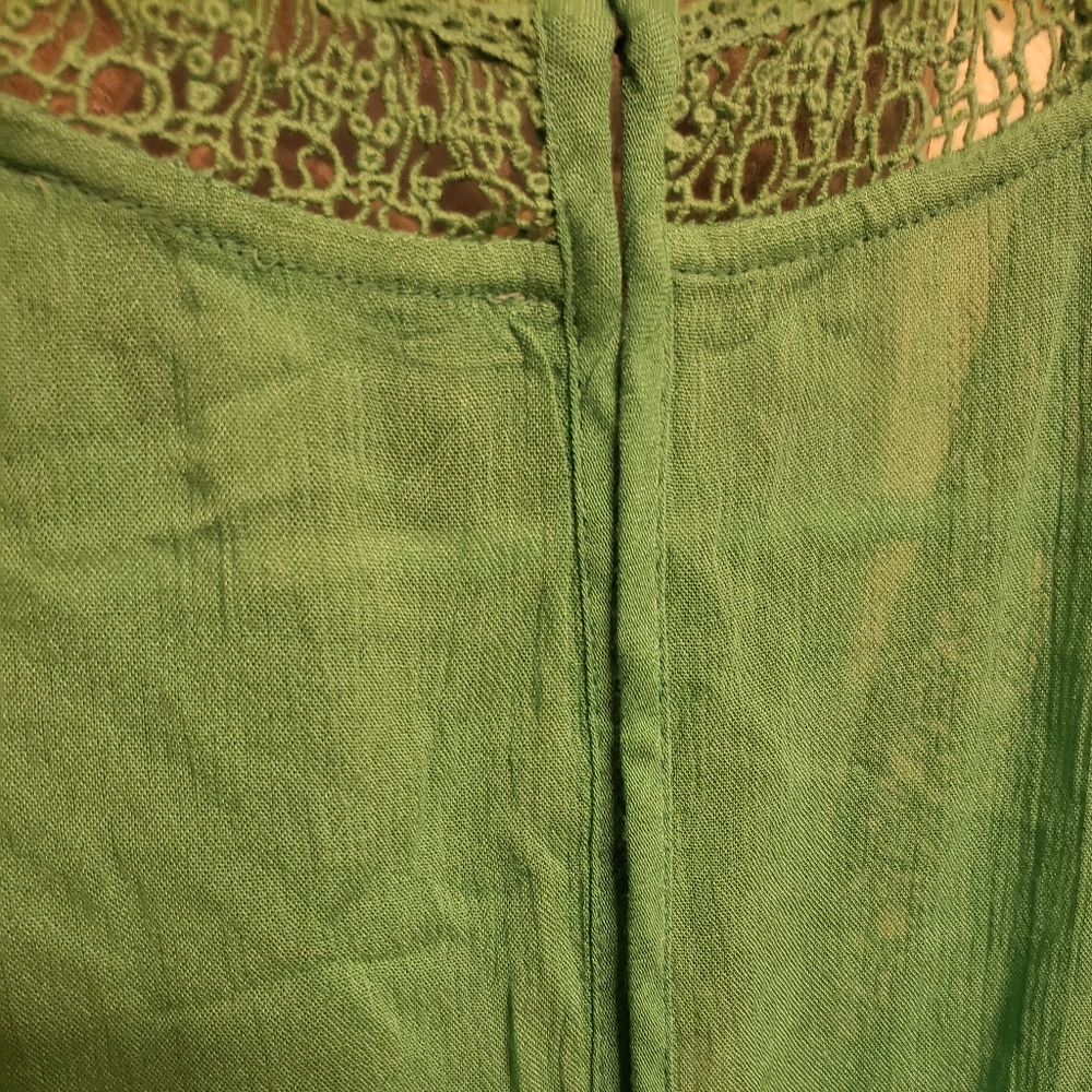 Crochet-Trimmed Romper - Picture 7 of 7
